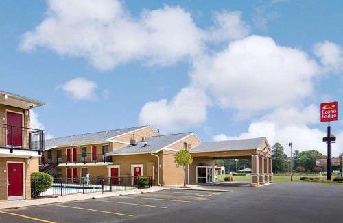 Pine Bluff Cabin | Econo Lodge Pine Bluff