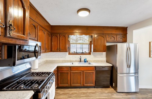 Castalian Springs House | Eleanor's Haven - 3br Ranch style home w/pool table