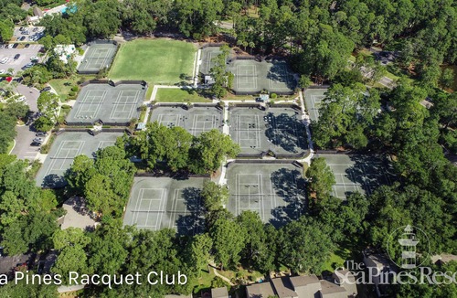 Beach Lagoon Villa | Elegant & Spacious 3-Bdrm Villa, steps from beach & Sea Pines Beach Club