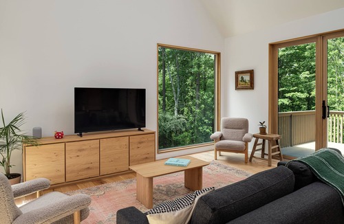 Weaverville House | Elevated Forest Retreat: 1BR Near Asheville