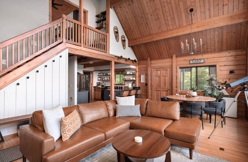 Swanton Ski Chalet | Ella Bella Chalet: Hot Tub, Stunning Views, Wi-Fi