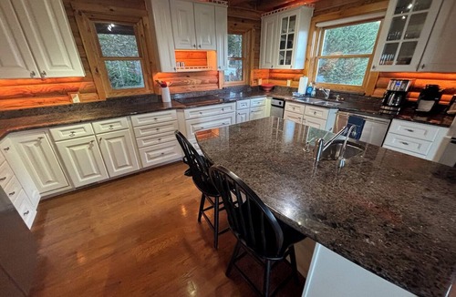 Morganton Cabin | Endless mountain view 5-bedroom cabin with hottub/firepit. Tranquil private
