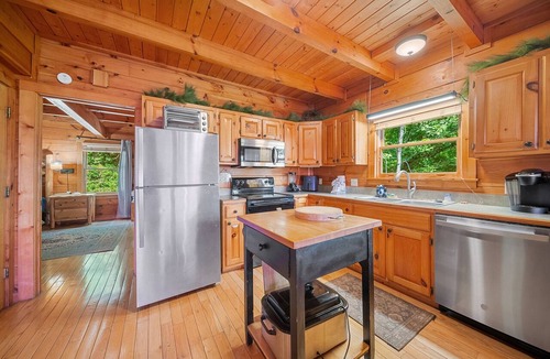 Sevierville Cabin | EndlessViewSleeps15.Amazing Viewover Dollywood&ParrotMtn.Close to Pkwy,private