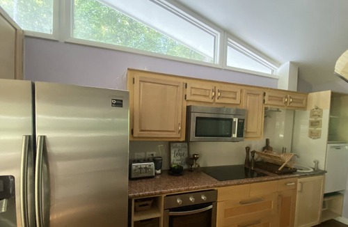 Northlake House | Entire Home Retreat Rustic Modern Style Women or Mothers with children only.