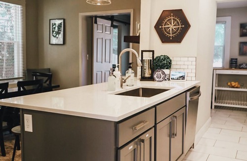 Walnut Hills House | Entire House, Great Location, Stylish decor!