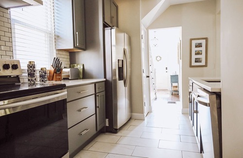 Walnut Hills House | Entire House, Great Location, Stylish decor!