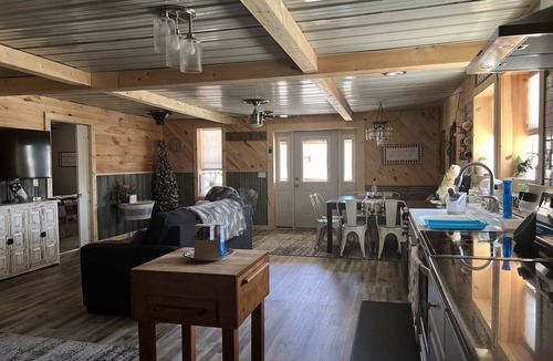 Burnside Cabin | Escape to a upscale cozy cabin and private,near Daniel Forest, Lake Cumberland