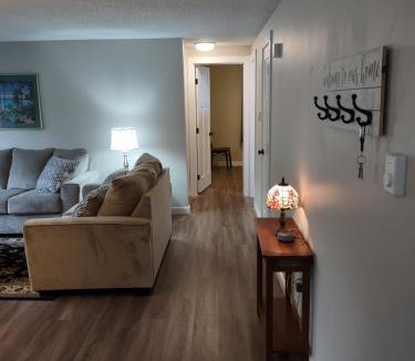 Silver Lake Apartment | Everett Silver Lake