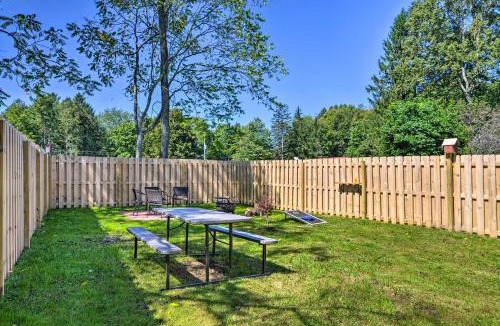 Mt Lookout Apartment | Explore New River Gorge: Quiet Couple’s Retreat