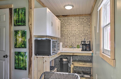 Mt Lookout Apartment | Explore New River Gorge: Quiet Couple’s Retreat