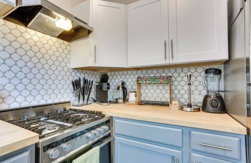 Newburgh Apartment | Explore & Work! Stylish Washington Heights Duplex