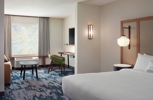 Morristown Hotel | Fairfield Inn & Suites by Marriott Morristown