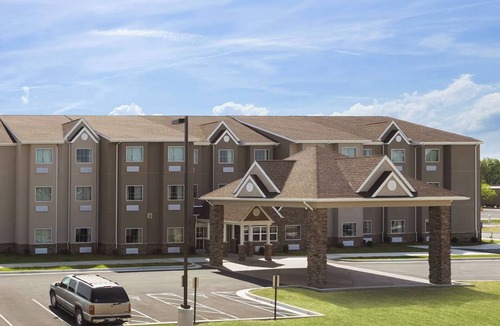 White Hall Hotel | Fairmont Find: Budget-friendly Room With Free Breakfast and Free Parking