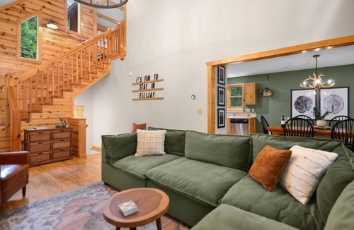 Ellijay Cabin | Family Cabin Near Dwtn Ellijay - Hot Tub, Fire Pit, Screened Porches + Pools