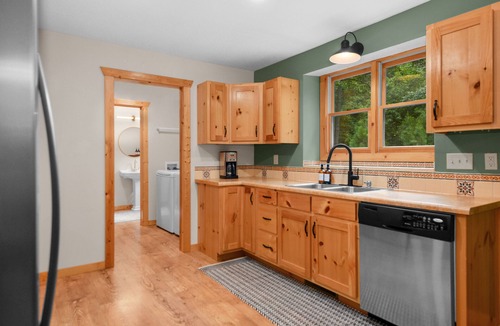 Ellijay Cabin | Family Cabin Near Dwtn Ellijay - Hot Tub, Fire Pit, Screened Porches + Pools