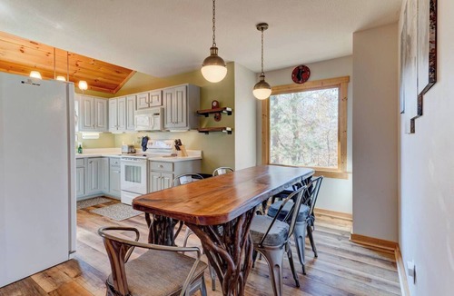Ellijay Cabin | Family-Friendly Cabin, Fully-Fenced w/ResortAccess