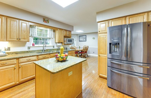 Beaufort House | Family Retreat in Beaufort: 3 Mi to Historic Dtwn