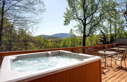 Montebello Cabin | Family Time in Love, Virginia: Mountain Cabin Getaway