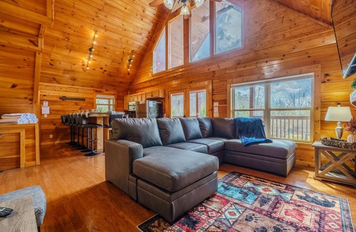 Sevierville Apartment | February Specials 3br-hot Tub-pet Friendly