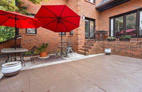 Northlake House | Four Levels of Entertainment