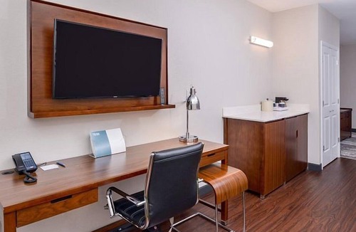 Mount Prospect Hotel | Four Points by Sheraton Mt Prospect O'Hare