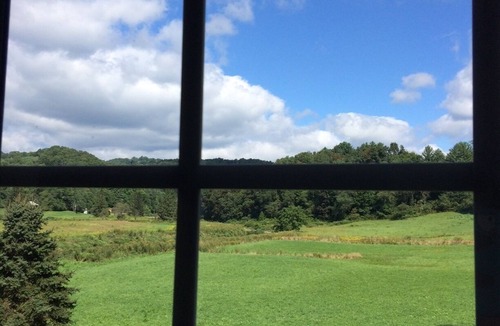 Fleetwood House | "French Country Barn Loft" Luxurious Couple's Escape on the New River