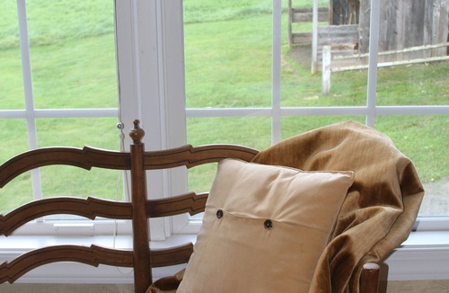 Fleetwood House | "French Country Barn Loft" Luxurious Couple's Escape on the New River