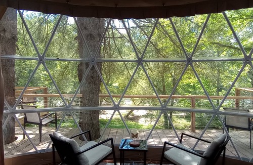 Sutton Resort | GlampOut Resort - Elk River