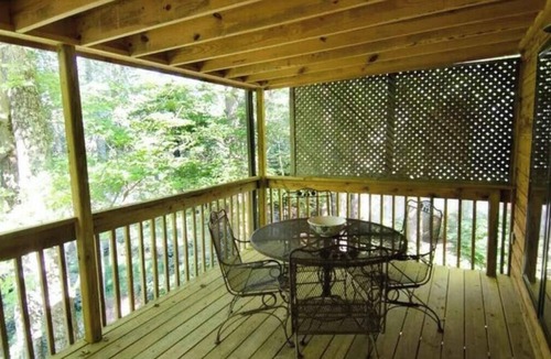 Skyland Cabin | Golf, Mountains & Hot Tubs - Asheville's Ultimate Tournament Getaway