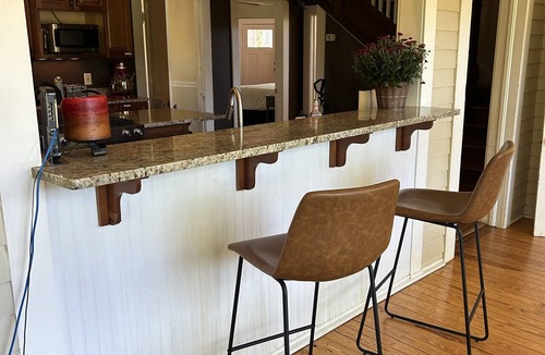 Watkinsville Other | Gorgeous 4-bedroom farmhouse 12 minutes from UGA! Sleeps 8