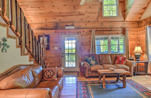 Leicester Cabin | Gorgeous Log Cabin w/Mtn Views*Fenced Yard*Hot Tub*15 Minutes to Downtown AVL!