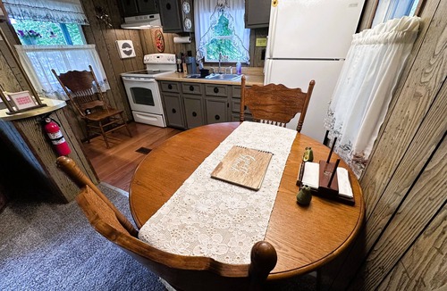 Bean Station House | Grammie's Cozy Lakefront Cabin: Your perfect lakeside hideaway!