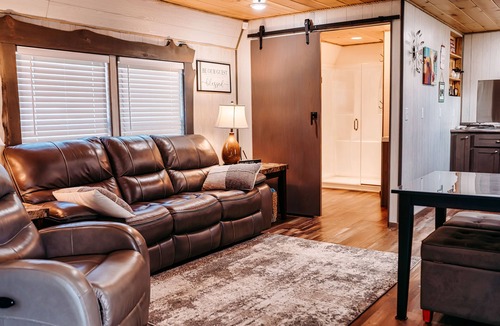 Oneida House | Great Getaway to Relax, close to Big Southfork National Recreational Area