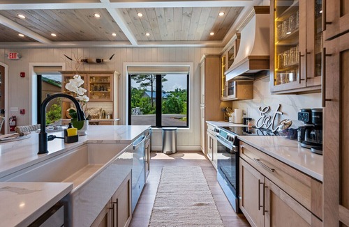 Chalet Village North House | Great Smoky Getaway-LUXURY-Hot Tub-Indoor Pool-Theater!