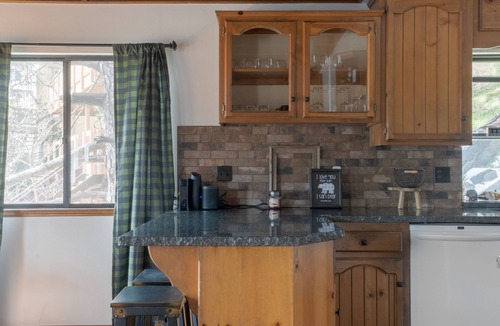Crestline Cabin | Gregory’s Lake Gregory Cabin!