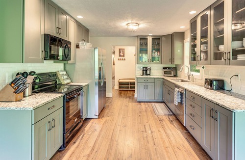 Kingsport House | Group-Friendly Kingsport Home w/Game Room, Decks!