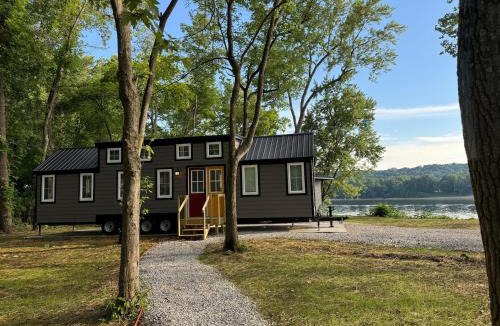 New Richmond House | Hagrid's Hut - Harry Potter Riverfront Experience