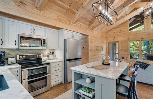 Cherry Log Cabin | Haley Glen Cherry Log