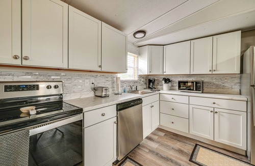 Brownsville Cottage | < Half-mi to Mammoth Cave! Family Home w/Yard