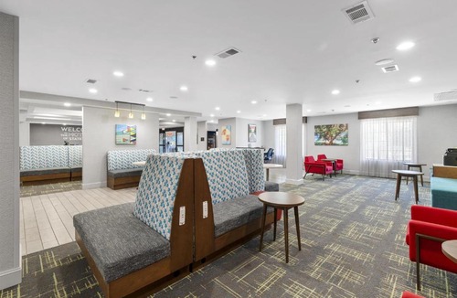 Salem Hotel | Hampton Inn Salem