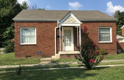Dayhoit House | Harlan, Ky Modern Private Guesthouse 304 Historic Downtown (Vela's Villas)