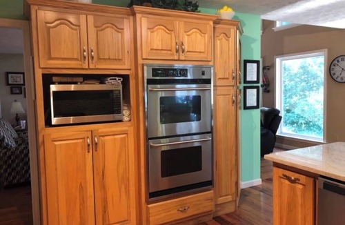 Gumlog House | Hartwell Lake deep water home, family friendly and close to Clemson and UGA