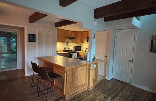 Mill Ridge House | Haus Edelweiss Near Wineries & Skiing