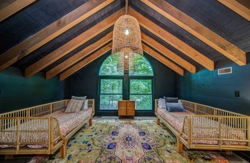 Big Canoe Cabin | Heavenly mountain escape in Big Canoe! Golf & Lake