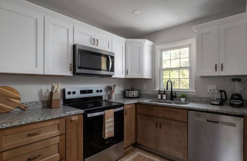 Greensboro House | Heraldry Gathering - Plentiful Space