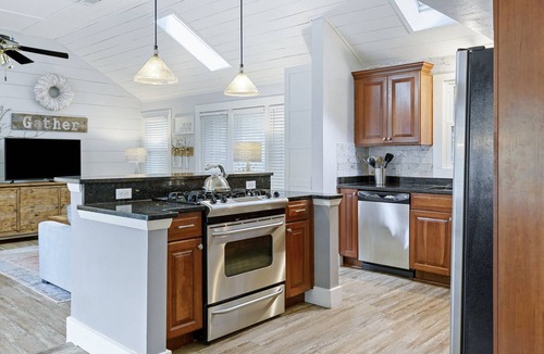 North Forest Beach House | HGTV Top Pick! Gorgeous 5 Star Coastal Cottage, Private Pool & Patio, Walk to Beach & Coligny Plaza!