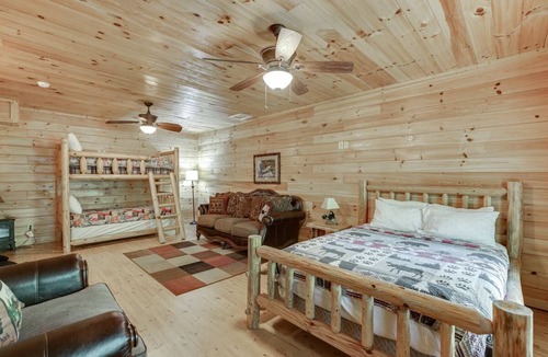 Cleveland House | Hickory Hill- Perfect Private Family Luxury Cabin