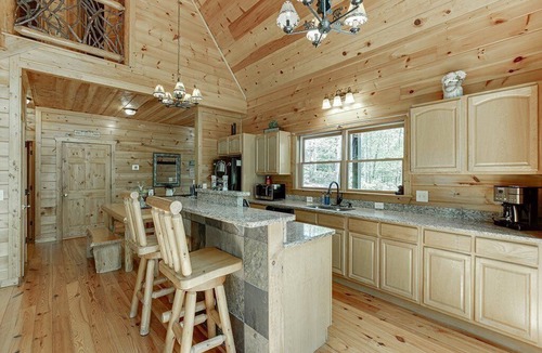 Cleveland Cabin | Hickory Woods- Private Couples Paradise, Huge Hot Tub, Pool Table and Frieplace