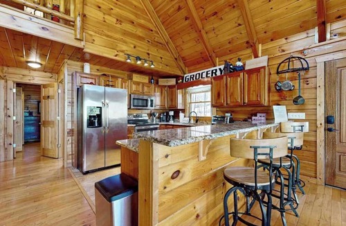 Necowa Cove Cabin | Hid n Timber Getaway