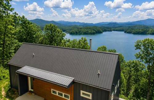 Santeetlah House | Hidden Point House Stunning Lake Views